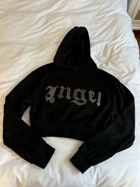 Black 'Angel' Cropped Hoodie Sweater